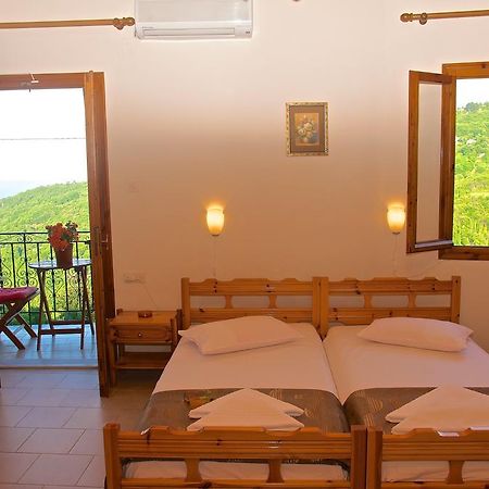 Stavroula Rooms Makrirrakhi Bagian luar foto