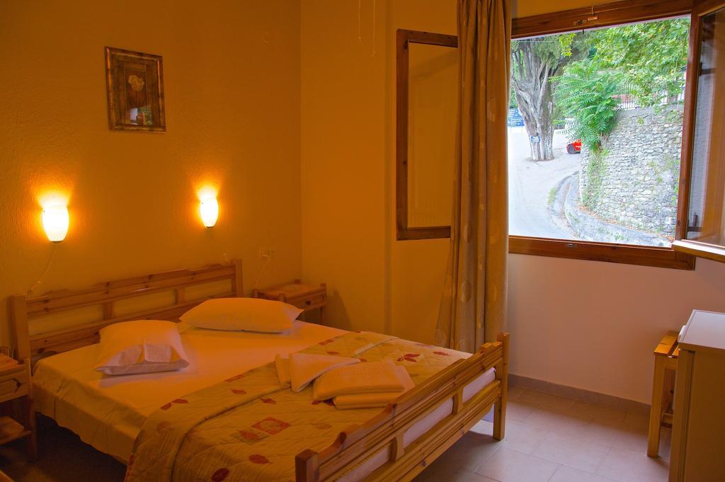 Stavroula Rooms Makrirrakhi Bagian luar foto